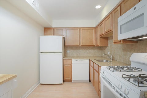 Tiny photo for 5200 Carriageway Drive #210, Rolling Meadows, IL 60008 (MLS # 12783546)