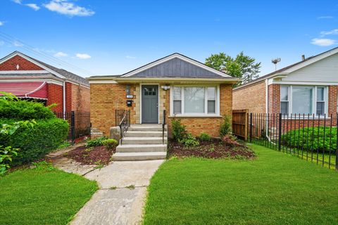 819 E 98th Place Chicago IL 60628