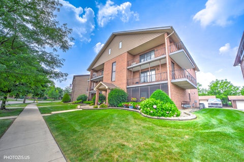 Photo of 16742 Paxton Avenue #2N, Tinley Park, IL 60477 (MLS # 12718781)