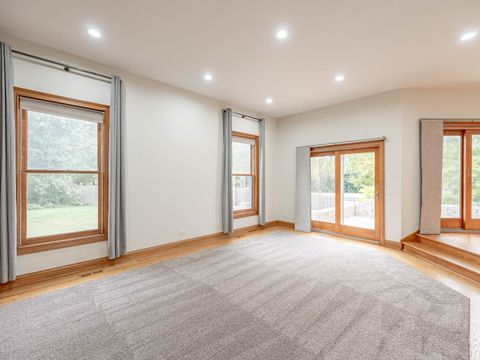 Tiny photo for 26w185 Meadowview Court, Wheaton, IL 60187 (MLS # 12491572)