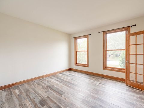 Tiny photo for 26w185 Meadowview Court, Wheaton, IL 60187 (MLS # 12491572)