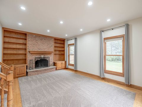 Tiny photo for 26w185 Meadowview Court, Wheaton, IL 60187 (MLS # 12491572)