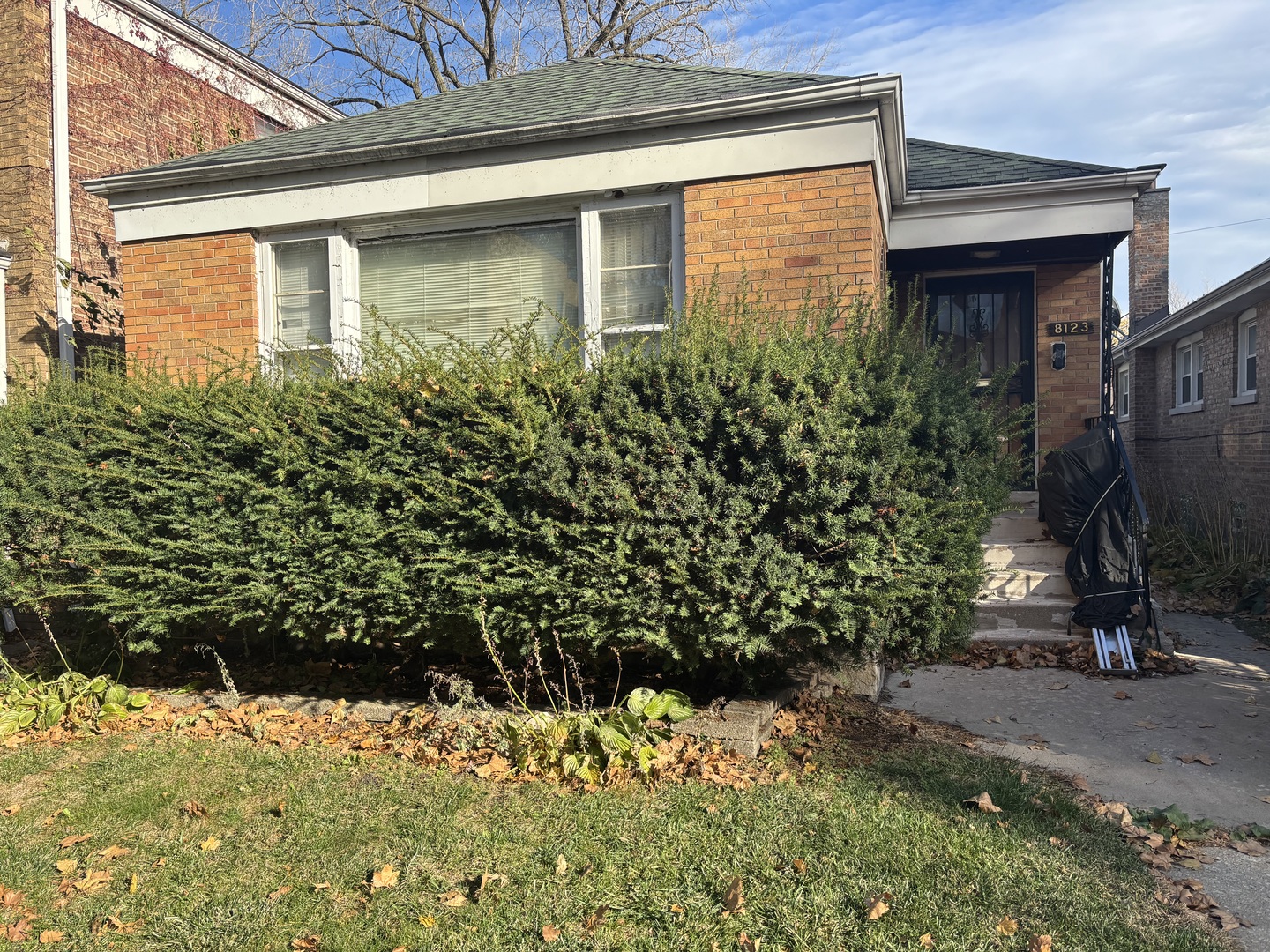 8123 S Kingston Avenue