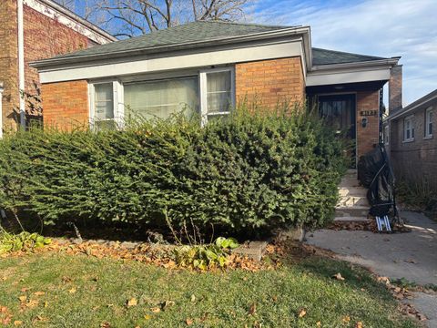 8123 S Kingston Avenue Chicago IL 60617