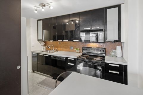 Tiny photo for 4250 N Marine Drive #1410, Chicago, IL 60613 (MLS # 12503423)