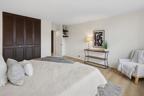Tiny photo for 4250 N Marine Drive #1410, Chicago, IL 60613 (MLS # 12503423)