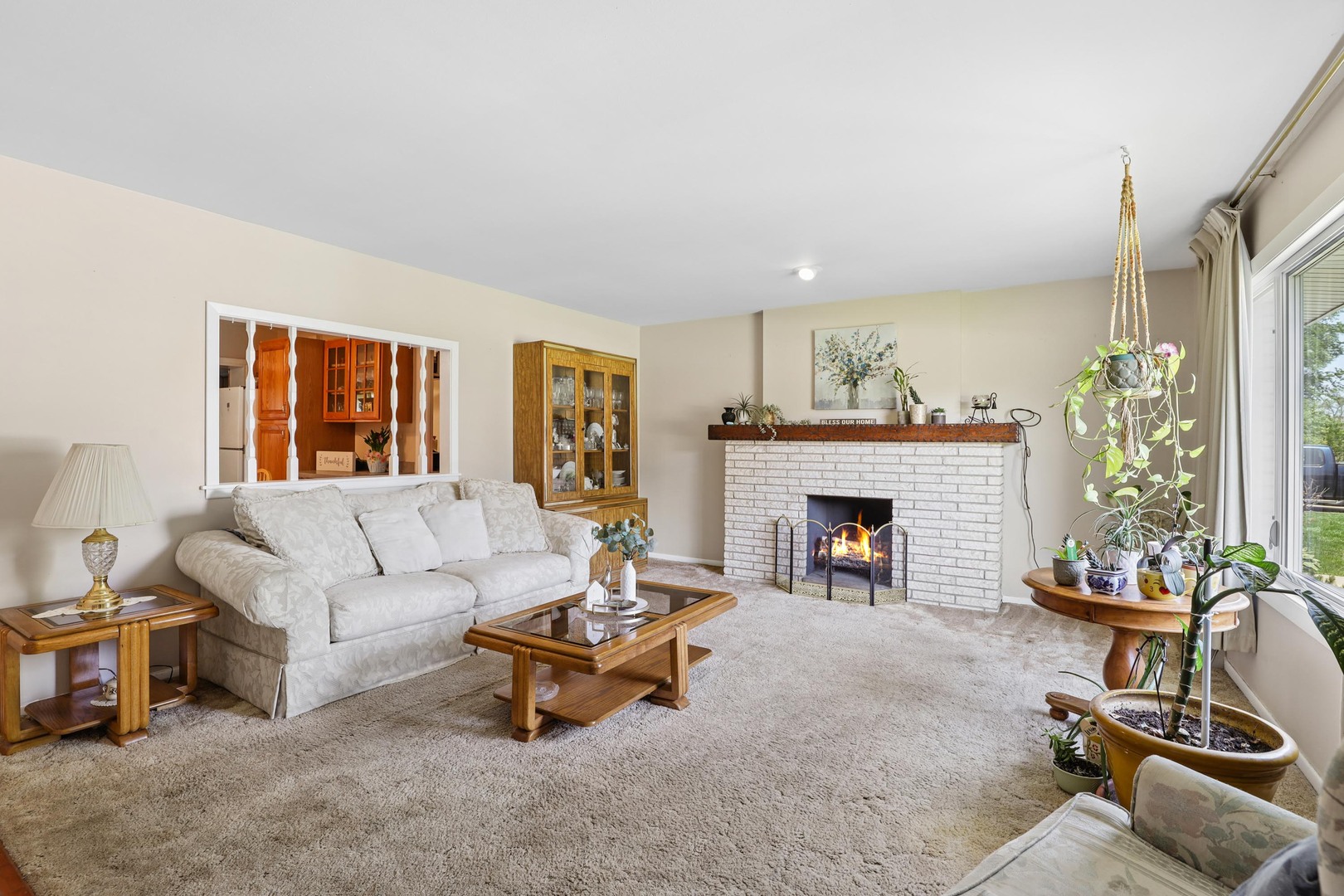 2N160 Fairfield Avenue