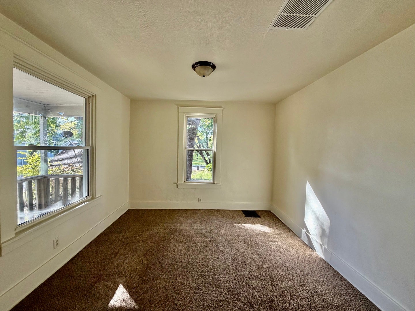 1112 N Gaines Street