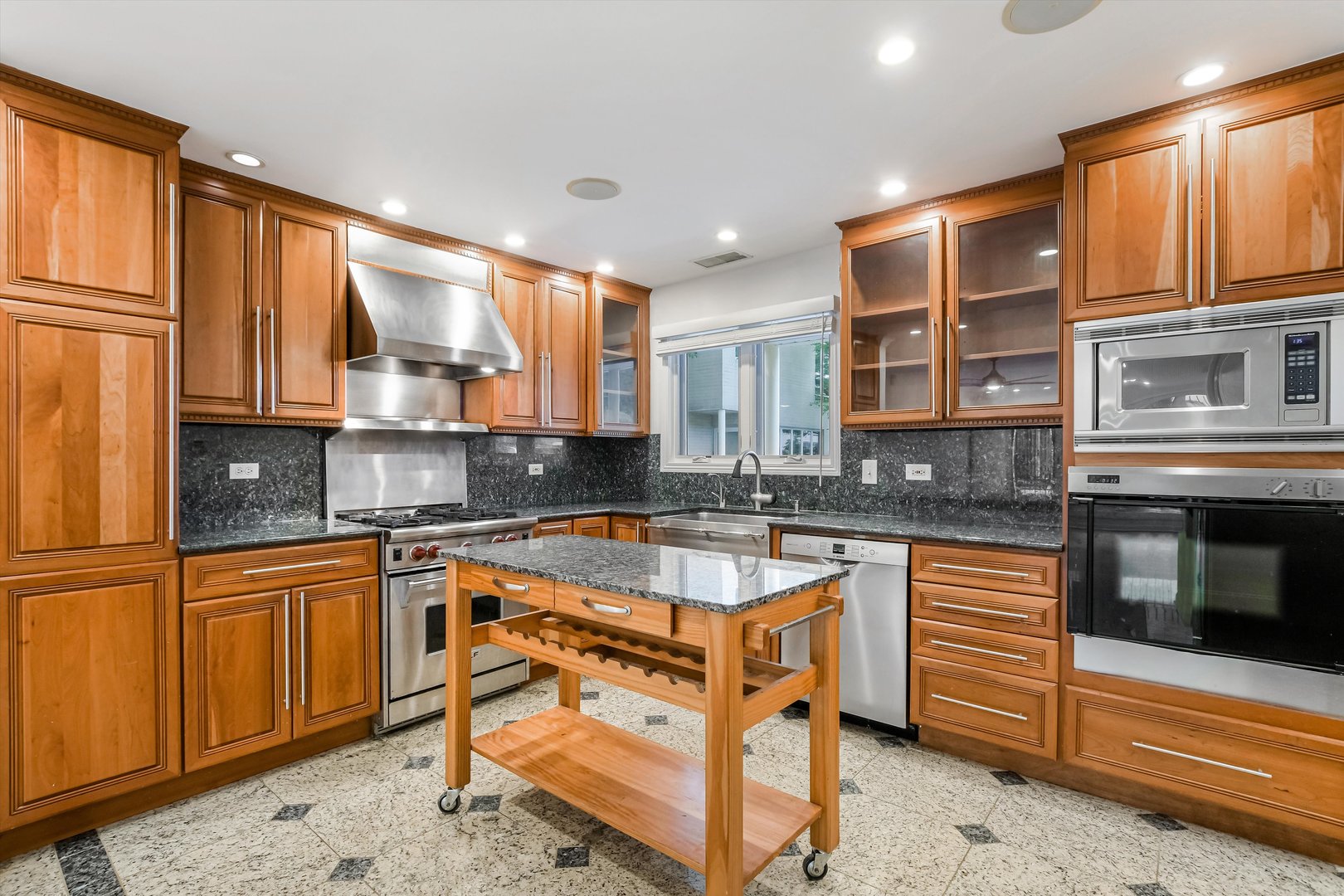 1073 S Park Terrace 207