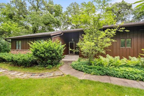 Photo of 7762 SINGING BIRD Circle, Roscoe, IL 61073 (MLS # 12690828)