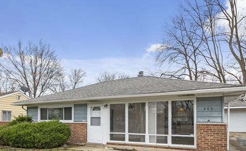Photo of 305 Miami Street, Park Forest, IL 60466 (MLS # 12526464)