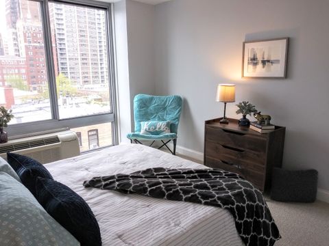 Tiny photo for 450 W Briar Place #6M, Chicago, IL 60657 (MLS # 12605700)