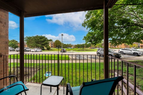 Tiny photo for 649 N Briar Hill Lane #1, Addison, IL 60101 (MLS # 12790796)