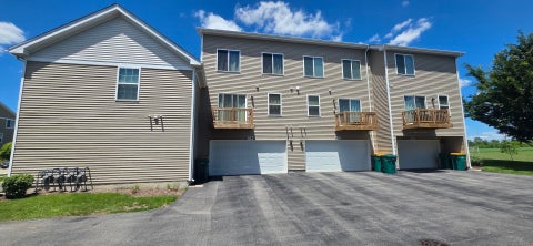 Tiny photo for 612 Spring Leaf Drive, Joliet, IL 60431 (MLS # 12683480)
