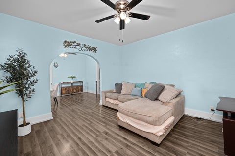 Tiny photo for 922 Madison Street, Davenport, IA 52804 (MLS # 12754124)