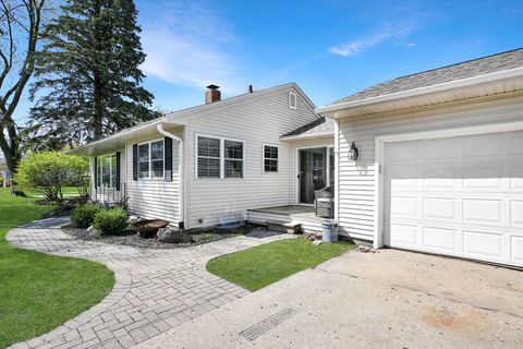 Tiny photo for 1118 Blakely Street, Woodstock, IL 60098 (MLS # 12626501)