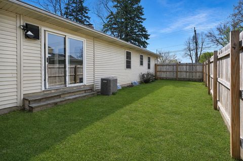 Tiny photo for 1118 Blakely Street, Woodstock, IL 60098 (MLS # 12626501)