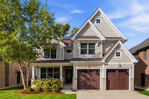 Photo of 794 S Poplar Avenue, Elmhurst, IL 60126 (MLS # 12794009)