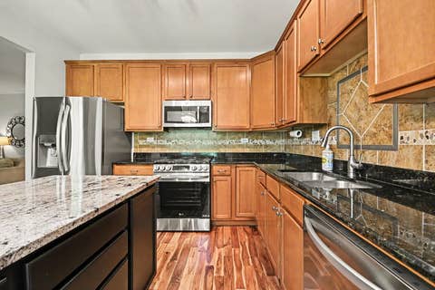 Tiny photo for 1102 Iron Horse Court, Elgin, IL 60124 (MLS # 12726045)