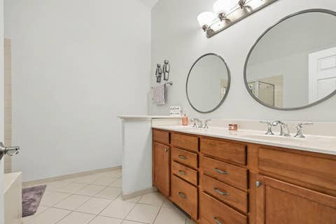 Tiny photo for 1102 Iron Horse Court, Elgin, IL 60124 (MLS # 12726045)