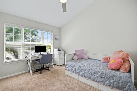 Tiny photo for 1102 Iron Horse Court, Elgin, IL 60124 (MLS # 12726045)