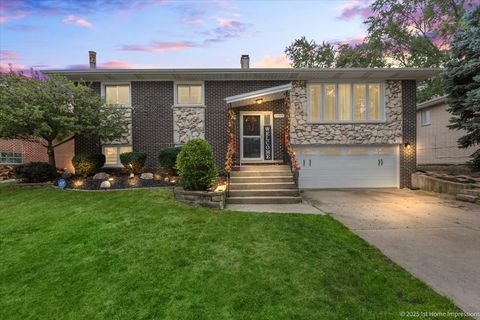 Tiny photo for 15309 Walnut Road, Oak Forest, IL 60452 (MLS # 12495060)