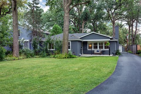 Photo of 1265 Woodland Drive, Deerfield, IL 60015 (MLS # 12474431)