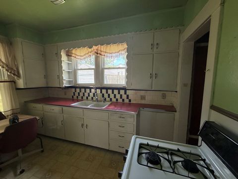 Tiny photo for 623 Sterling Avenue, Dixon, IL 61021 (MLS # 12694824)