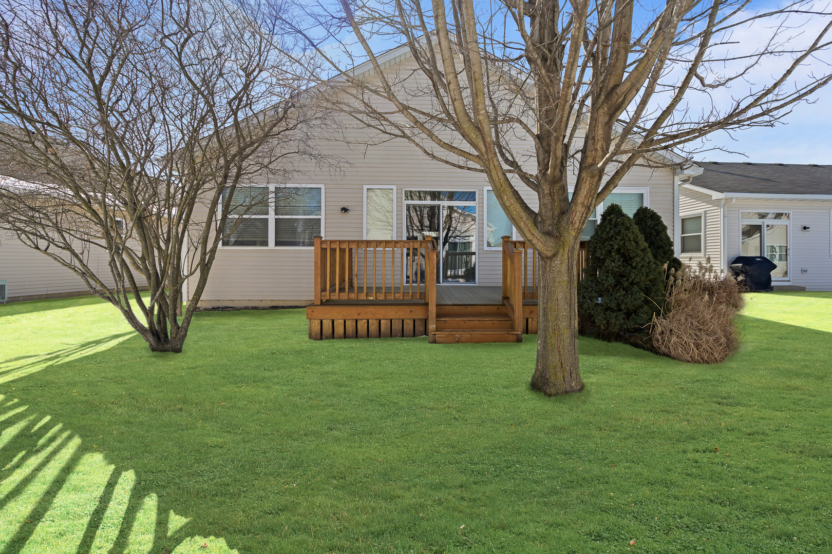 1611 BENZIE Circle