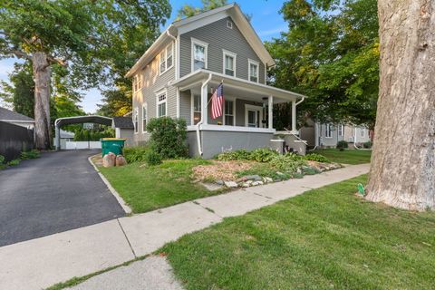 Tiny photo for 113 E Ottawa Street, Sycamore, IL 60178 (MLS # 12489381)