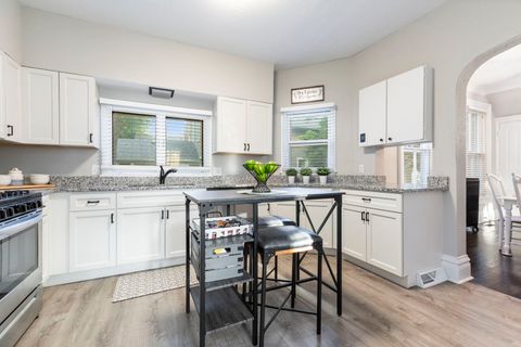 Tiny photo for 113 E Ottawa Street, Sycamore, IL 60178 (MLS # 12489381)