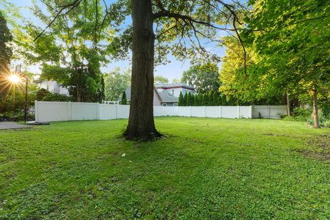 Tiny photo for 113 E Ottawa Street, Sycamore, IL 60178 (MLS # 12489381)