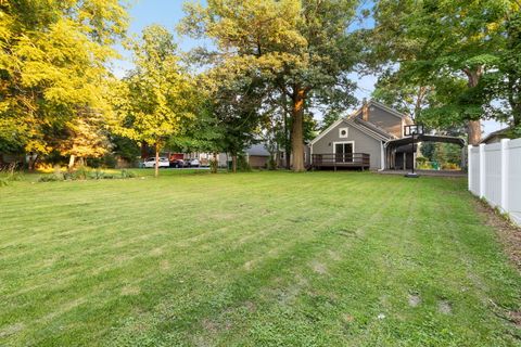 Tiny photo for 113 E Ottawa Street, Sycamore, IL 60178 (MLS # 12489381)