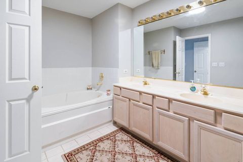 Tiny photo for 232 Manor Drive, Buffalo Grove, IL 60089 (MLS # 12519142)