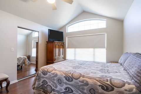 Tiny photo for 232 Manor Drive, Buffalo Grove, IL 60089 (MLS # 12519142)