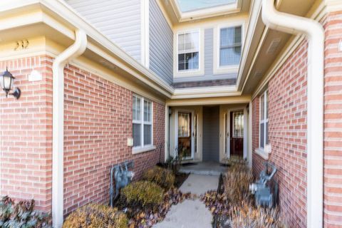 Tiny photo for 232 Manor Drive, Buffalo Grove, IL 60089 (MLS # 12519142)