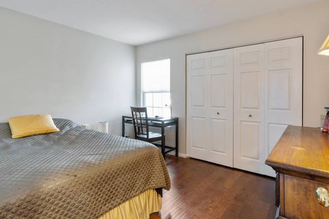 Tiny photo for 232 Manor Drive, Buffalo Grove, IL 60089 (MLS # 12519142)