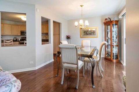 Tiny photo for 232 Manor Drive, Buffalo Grove, IL 60089 (MLS # 12519142)