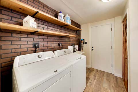 Tiny photo for 8 Charles Court, Buffalo Grove, IL 60089 (MLS # 12680144)