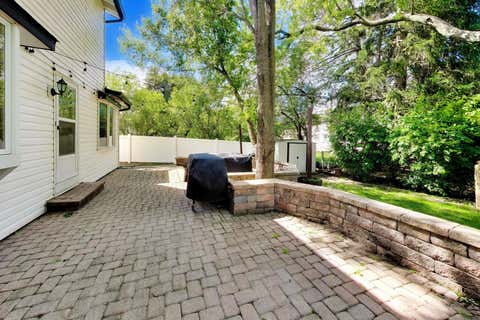 Tiny photo for 8 Charles Court, Buffalo Grove, IL 60089 (MLS # 12680144)