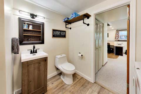 Tiny photo for 8 Charles Court, Buffalo Grove, IL 60089 (MLS # 12680144)