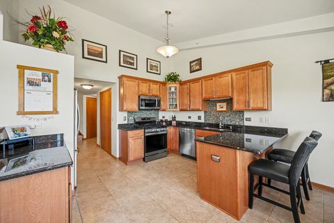 Tiny photo for 8505 Woodward Avenue #403, Woodridge, IL 60517 (MLS # 12656362)