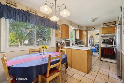 Tiny photo for 763 Blazing Star Trail, Cary, IL 60013 (MLS # 12382982)