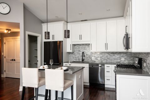 Tiny photo for 10820 Kathleen Court #D, Palos Hills, IL 60465 (MLS # 12482209)