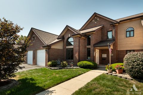 Tiny photo for 10820 Kathleen Court #D, Palos Hills, IL 60465 (MLS # 12482209)