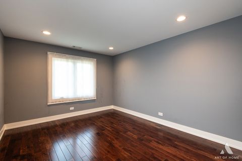 Tiny photo for 10820 Kathleen Court #D, Palos Hills, IL 60465 (MLS # 12482209)