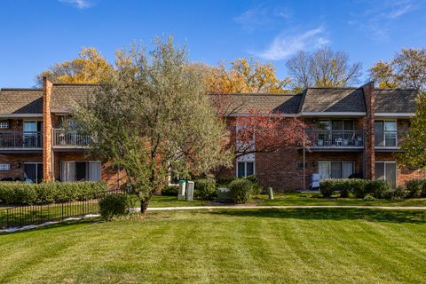 Tiny photo for 3915 Saratoga Avenue #H214, Downers Grove, IL 60515 (MLS # 12511124)