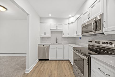 Tiny photo for 3915 Saratoga Avenue #H214, Downers Grove, IL 60515 (MLS # 12511124)