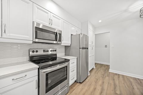 Tiny photo for 3915 Saratoga Avenue #H214, Downers Grove, IL 60515 (MLS # 12511124)