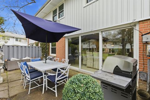 Tiny photo for 3 Robin Hood Lane, Northfield, IL 60093 (MLS # 12622279)